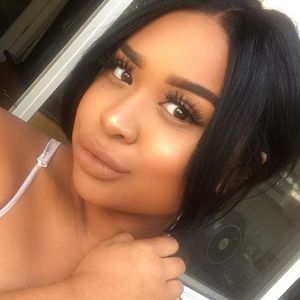 Meet your Posher, Kiela